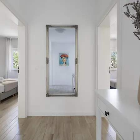 Luxury Sea View By Interhome *
