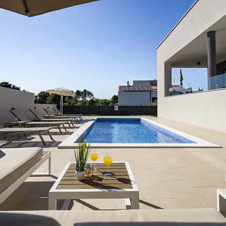 Ferienhaus Luxury Sea View By Interhome